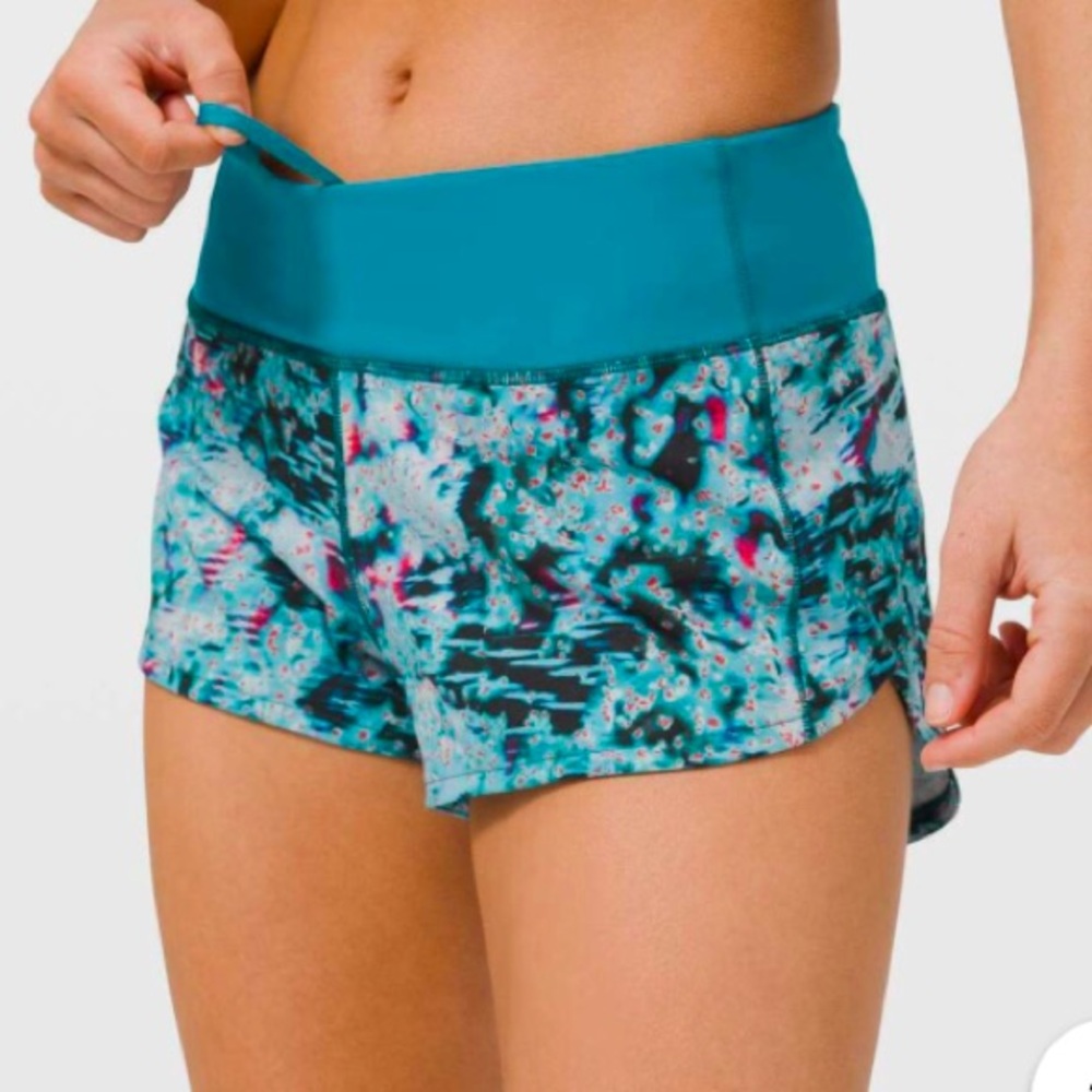 LULULEMON SPEED UP LR SHORT - 2.5” LINED